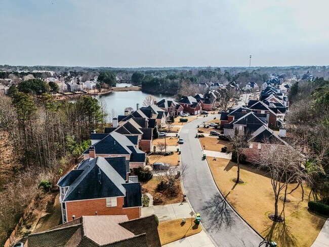 Building Photo - 12872 Waterside Dr