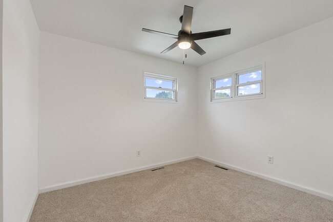 Building Photo - 18 John Collins Cir