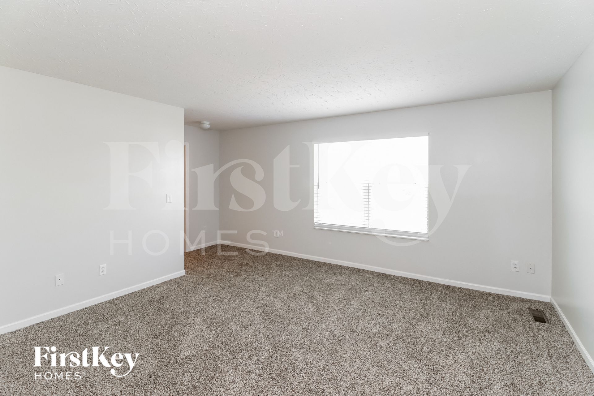 Building Photo - 5973 Marsh Cir