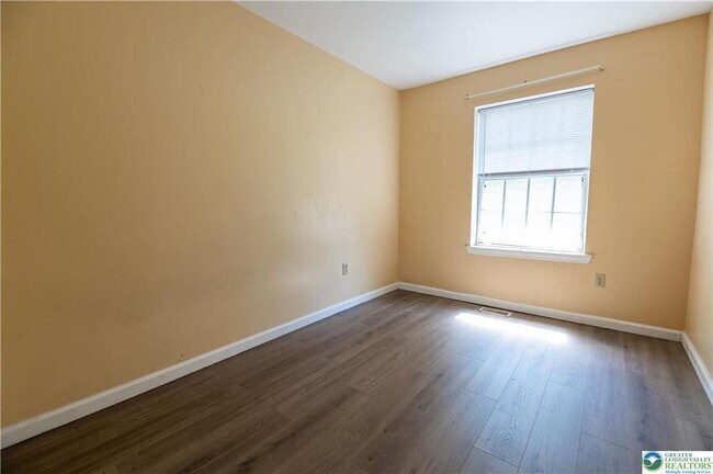 Building Photo - 109 Freedom Ct