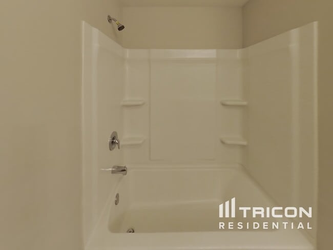 Building Photo - 2362 Clapton Ct