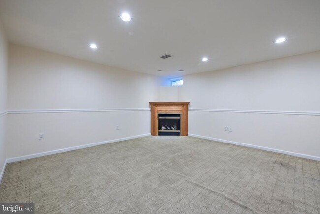 Building Photo - 7510 Summer Blossom Ln