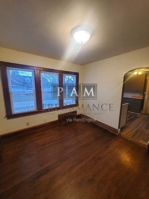 Building Photo - 1114 16th Ave