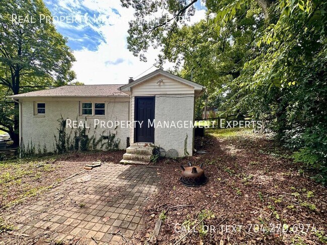 Building Photo - 4429 Firwood Ln