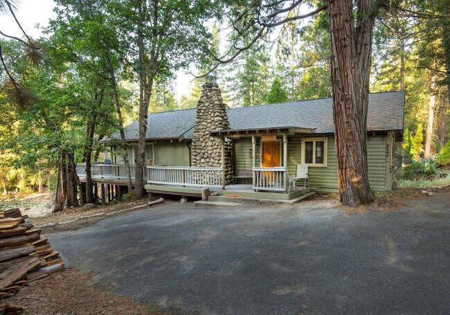 Building Photo - 8040 Sugarpine Pl