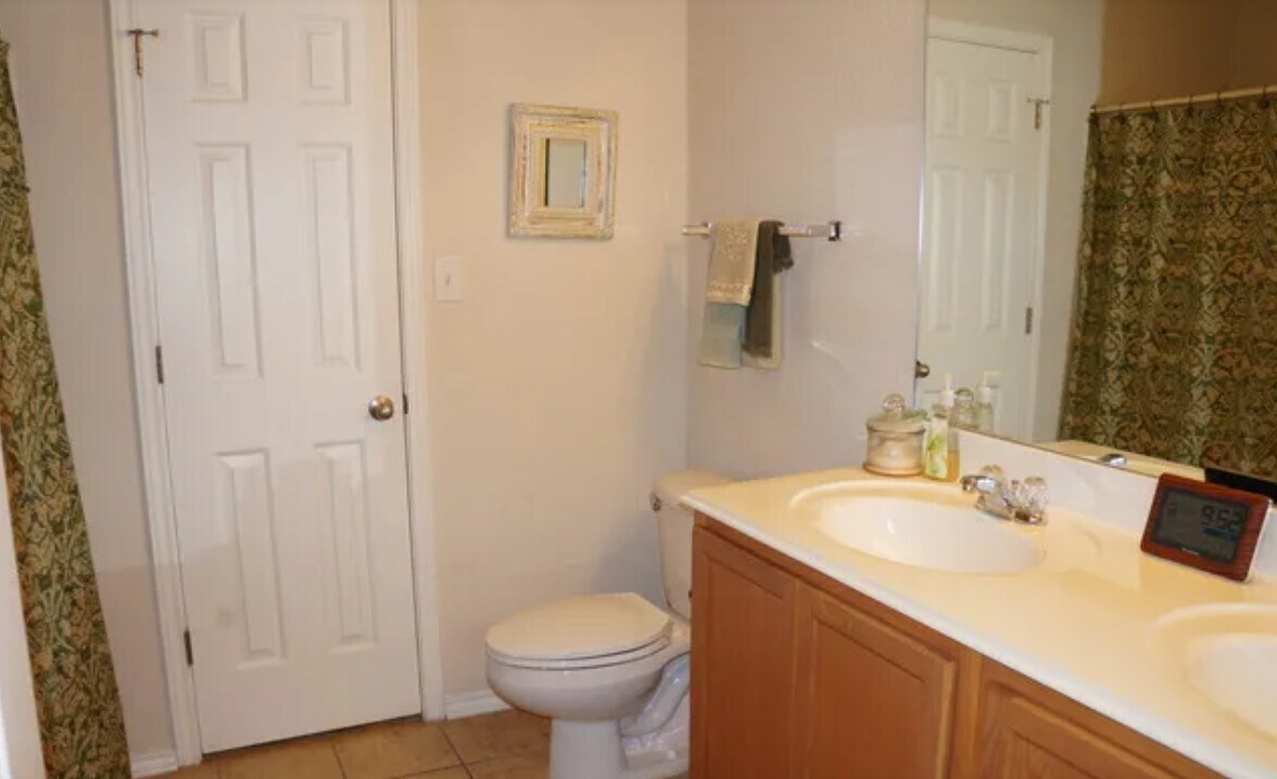 Building Photo - 26703 Redstone Hl