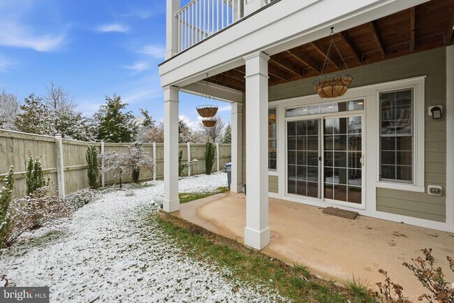 Building Photo - 44025 Vaira Terrace