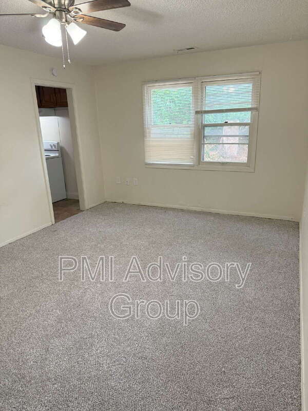 Building Photo - 412 SE 33rd Terrace