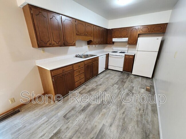 Building Photo - 676 Delaware Ave