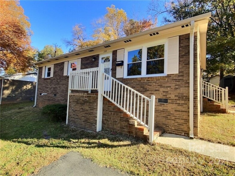 Building Photo - 264 E McLelland Ave