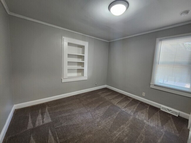 Building Photo - 4 Bedroom, 3 Bath Ranch in the heart of Monroe