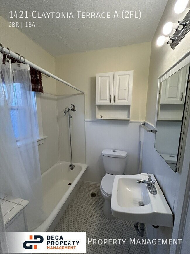 Building Photo - 1421 Claytonia Terrace