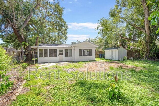 Building Photo - 4715 W Knights Ave