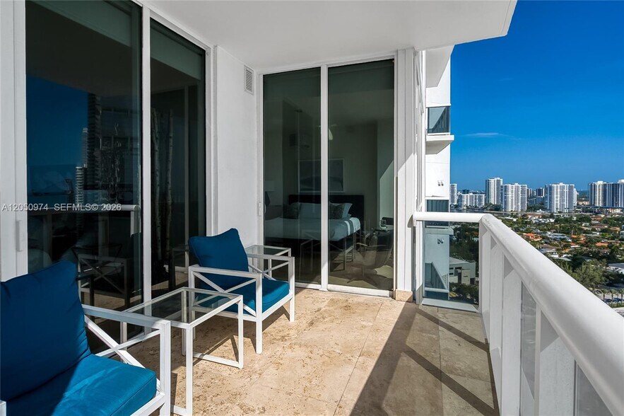 Building Photo - 18201 Collins Ave