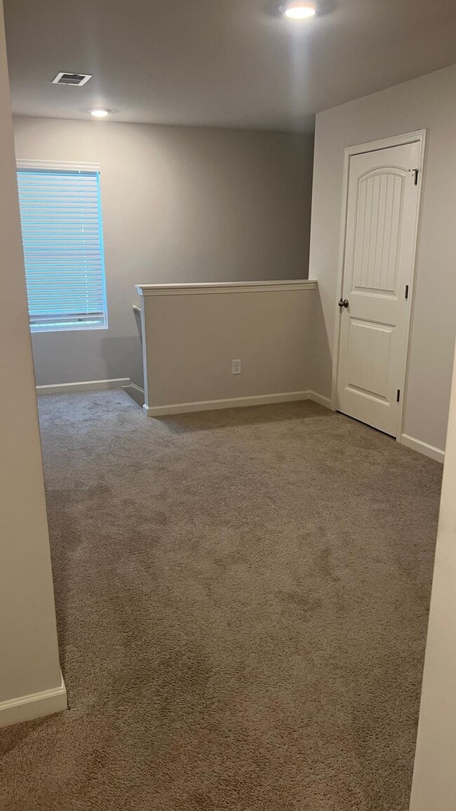 Building Photo - 5811 Gabbro Ct