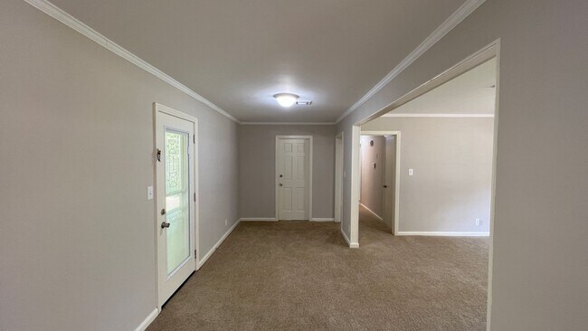 Building Photo - 3-Bedroom with so much to offer !