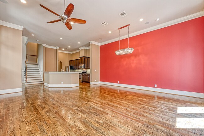 Building Photo - 5811 Kiam St