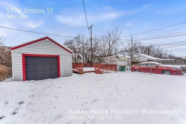 Building Photo - 5176 Joseph St