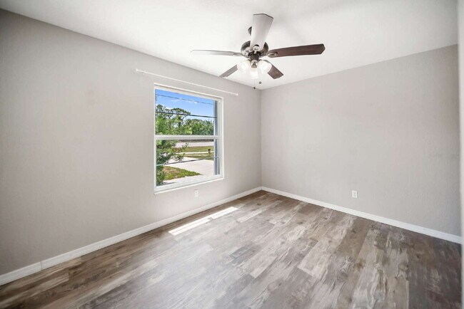 Building Photo - Heated Pool. Premium Upgrades. Fully Renov...