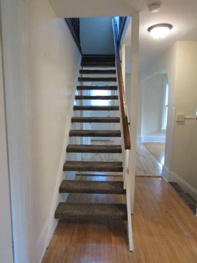 Building Photo - 1628 Winnebago St