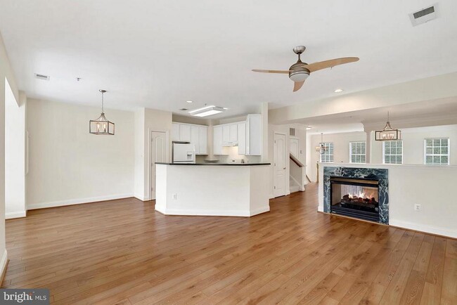 Building Photo - 8092 Genea Way