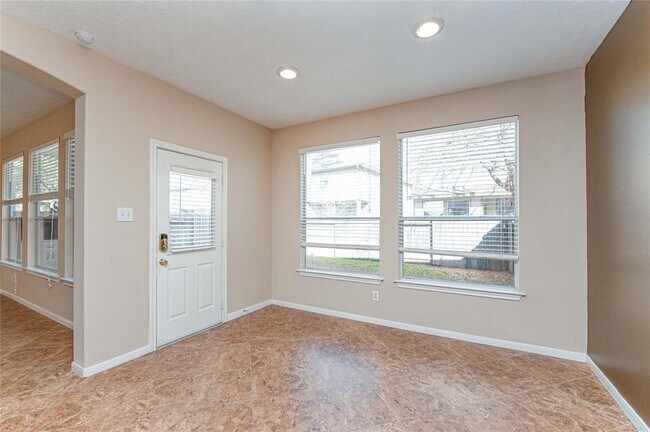 Building Photo - 143 W Burberry Cir