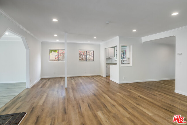 Building Photo - 5450 Bevis Ave