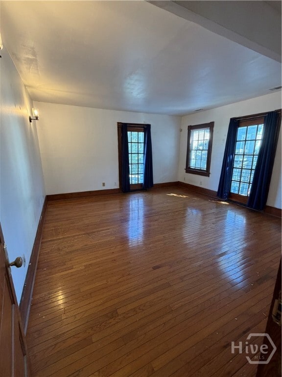 Building Photo - 228 E Henry St