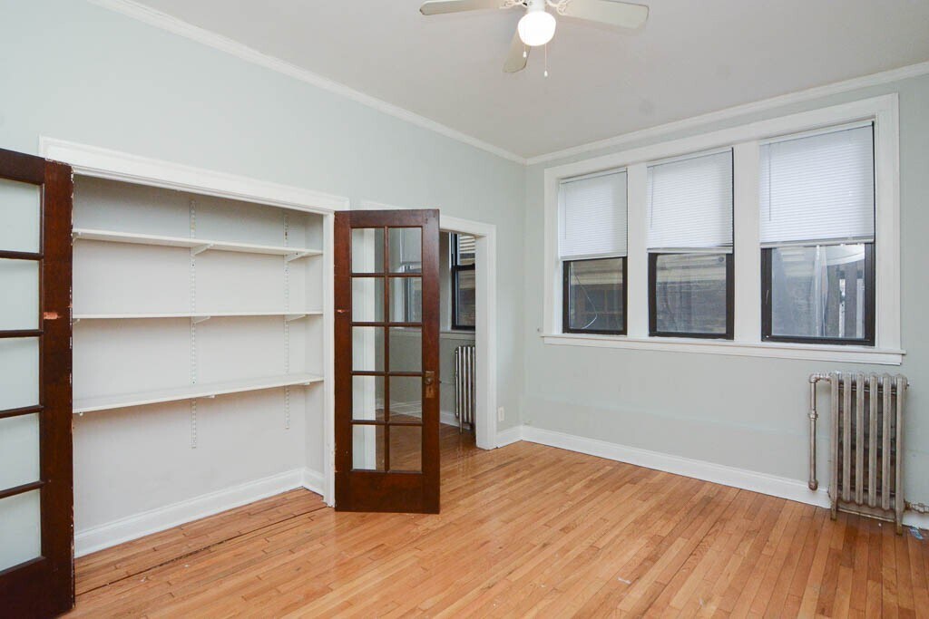 Building Photo - 4752 N Paulina St