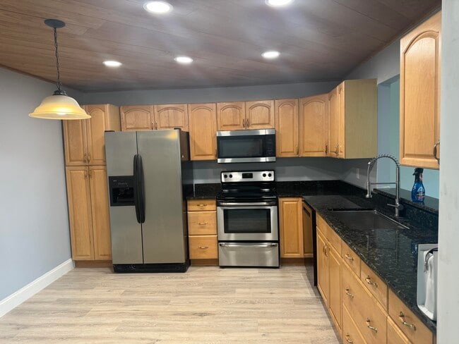 Building Photo - 5088 Thyme Dr
