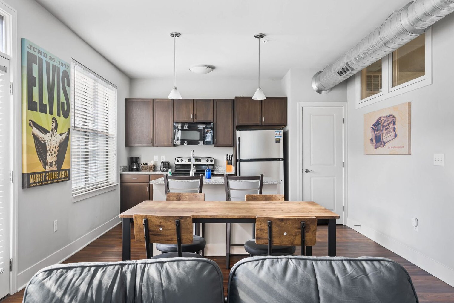 Building Photo - 235 S Delaware St