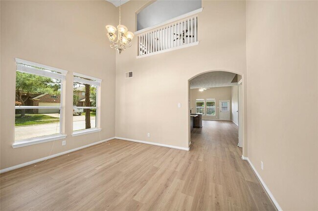 Building Photo - 6146 Sierra Springs Ln