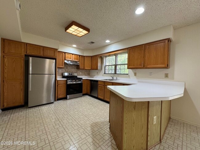 Building Photo - 3 Longbrook Ln