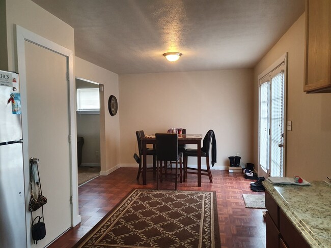 Building Photo - 16515 Lipton Ave