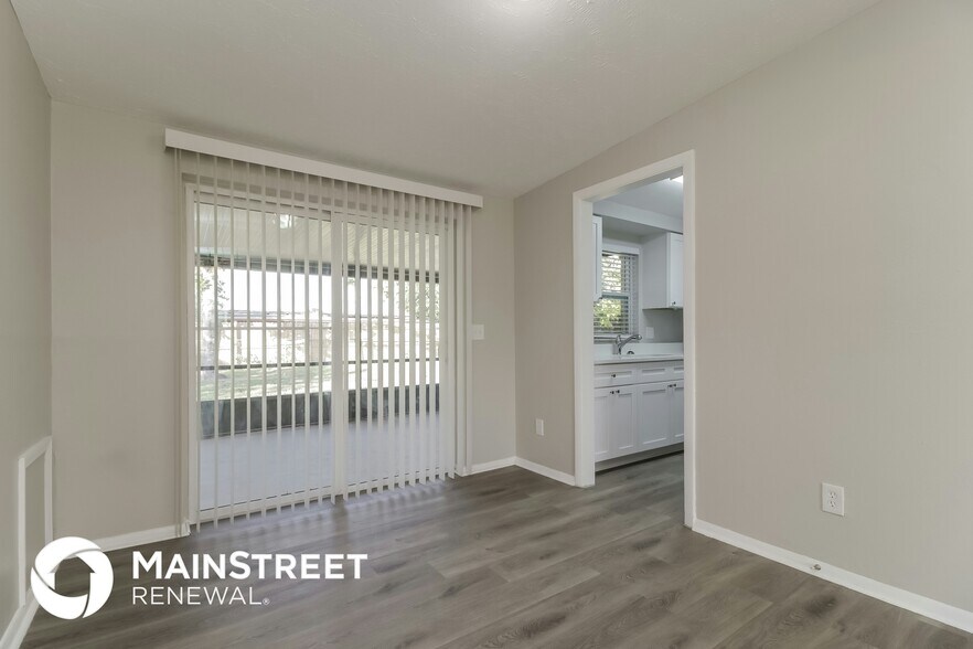 Building Photo - 7709 Sun Vista Way