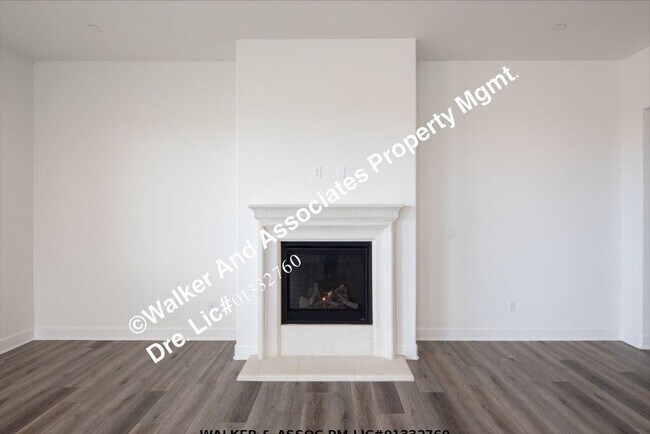 Building Photo - 5812 Lady Bells Dr