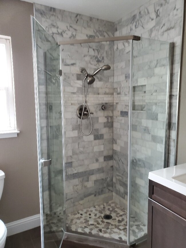 Building Photo - Beautiful 3 bd 2 bath house in Carmichael