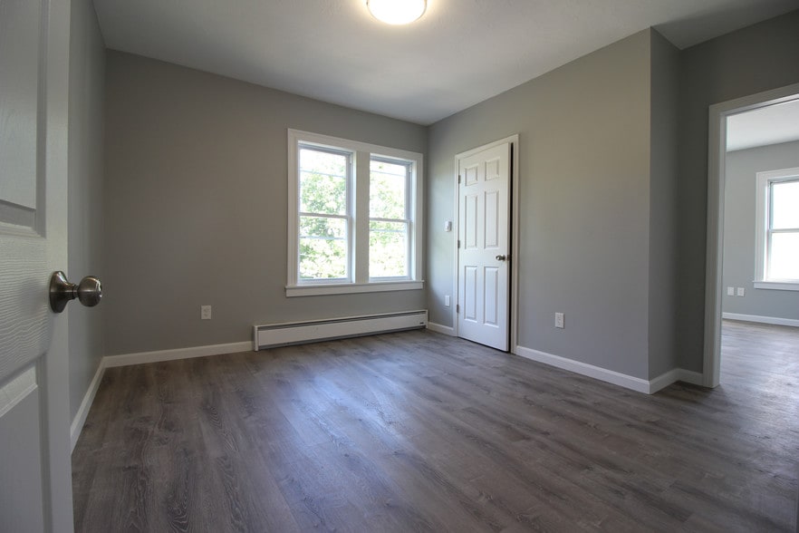 Building Photo - 125 Grove St