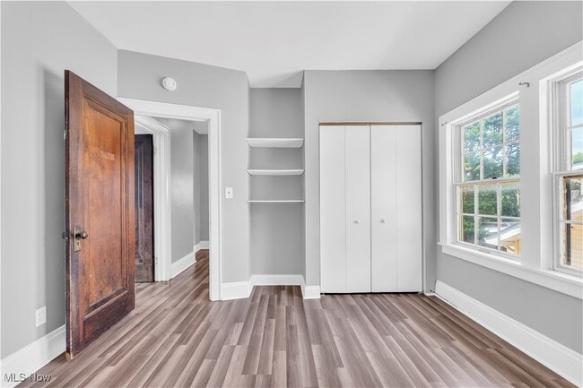 Building Photo - 3274 W 130th St