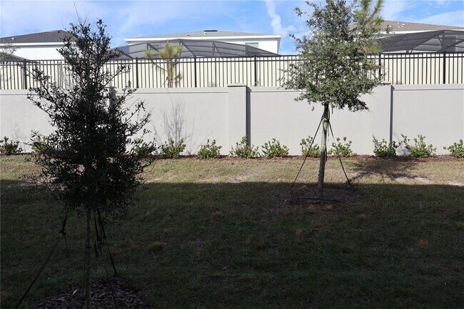 Building Photo - 16310 Bird of Paradise Ave