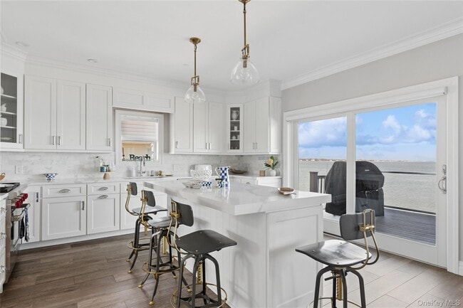 Building Photo - 39 Shinnecock Rd