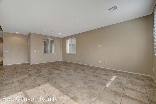 Building Photo - 5 br, 3 bath House - 3321 Nicki Cometa St