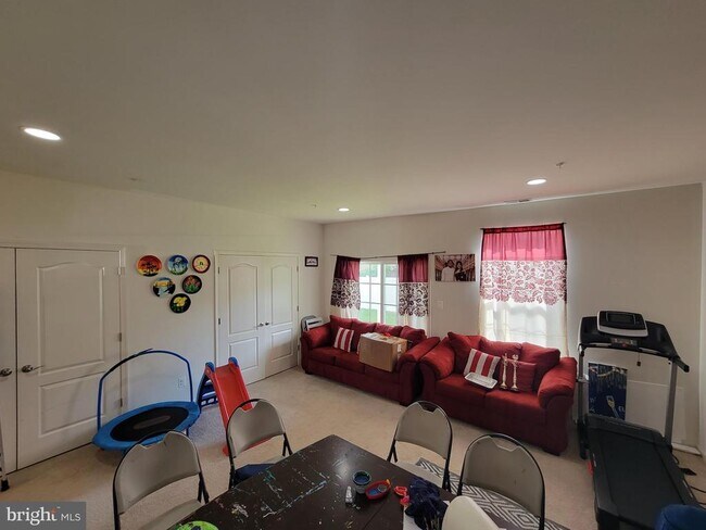 Building Photo - 7761 Dagny Wy