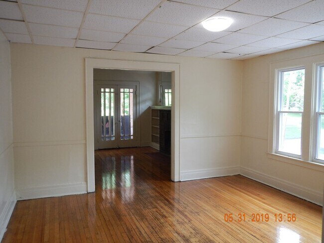 Building Photo - 1213 Madison St