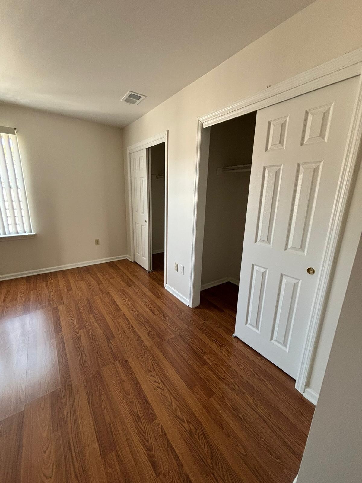 Building Photo - 28 Delavan Pl