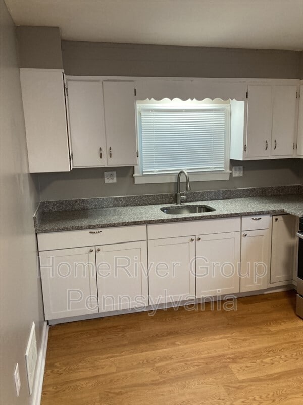 Building Photo - 605 Mt Pleasant St