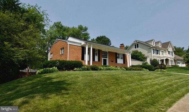 Building Photo - 1318 MacBeth St