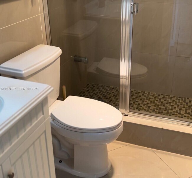 Building Photo - 2940 N Course Dr