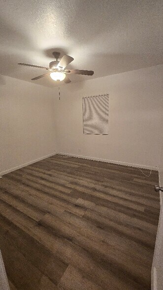 Building Photo - 725 31st St