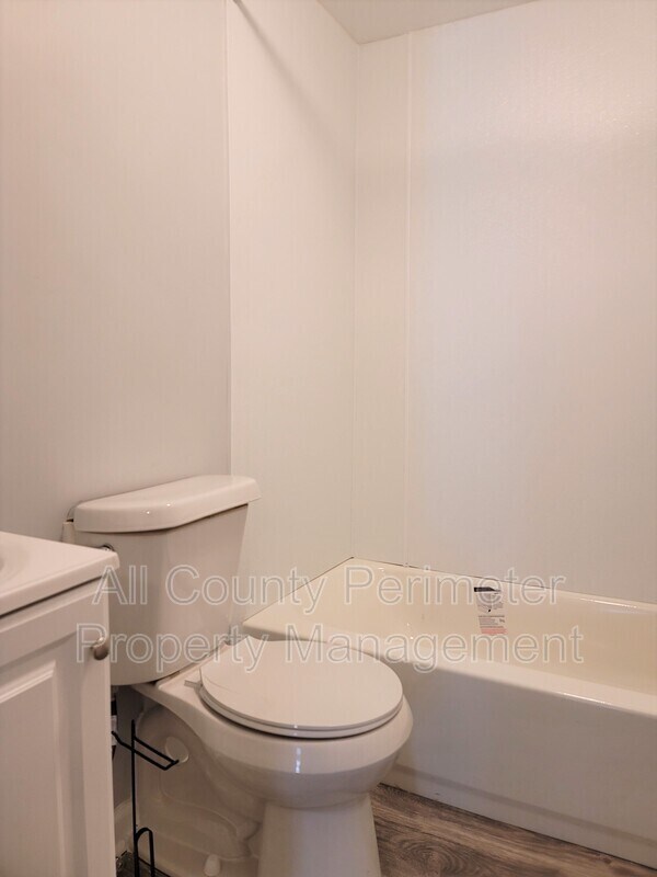 Building Photo - 2349 Mason St